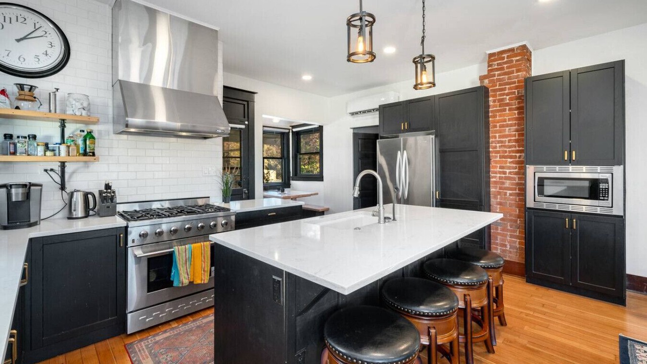 Photo of Kitchen in Sandy