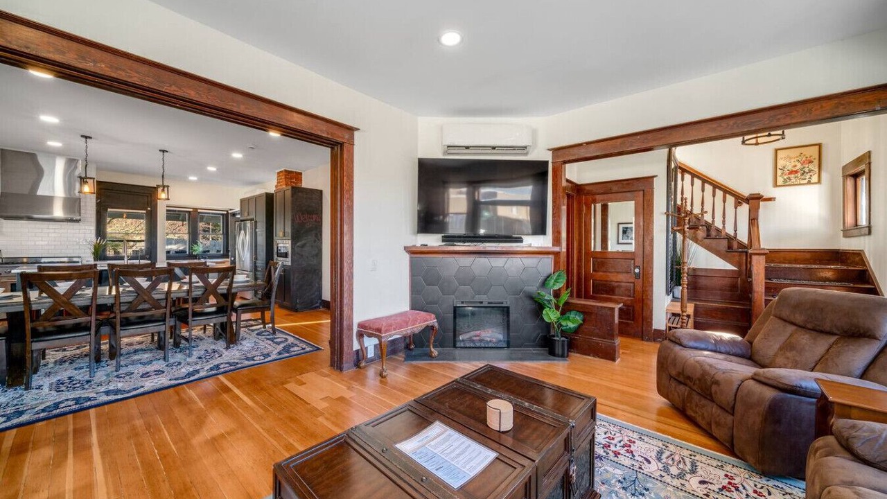Photo of Livingroom in Sandy