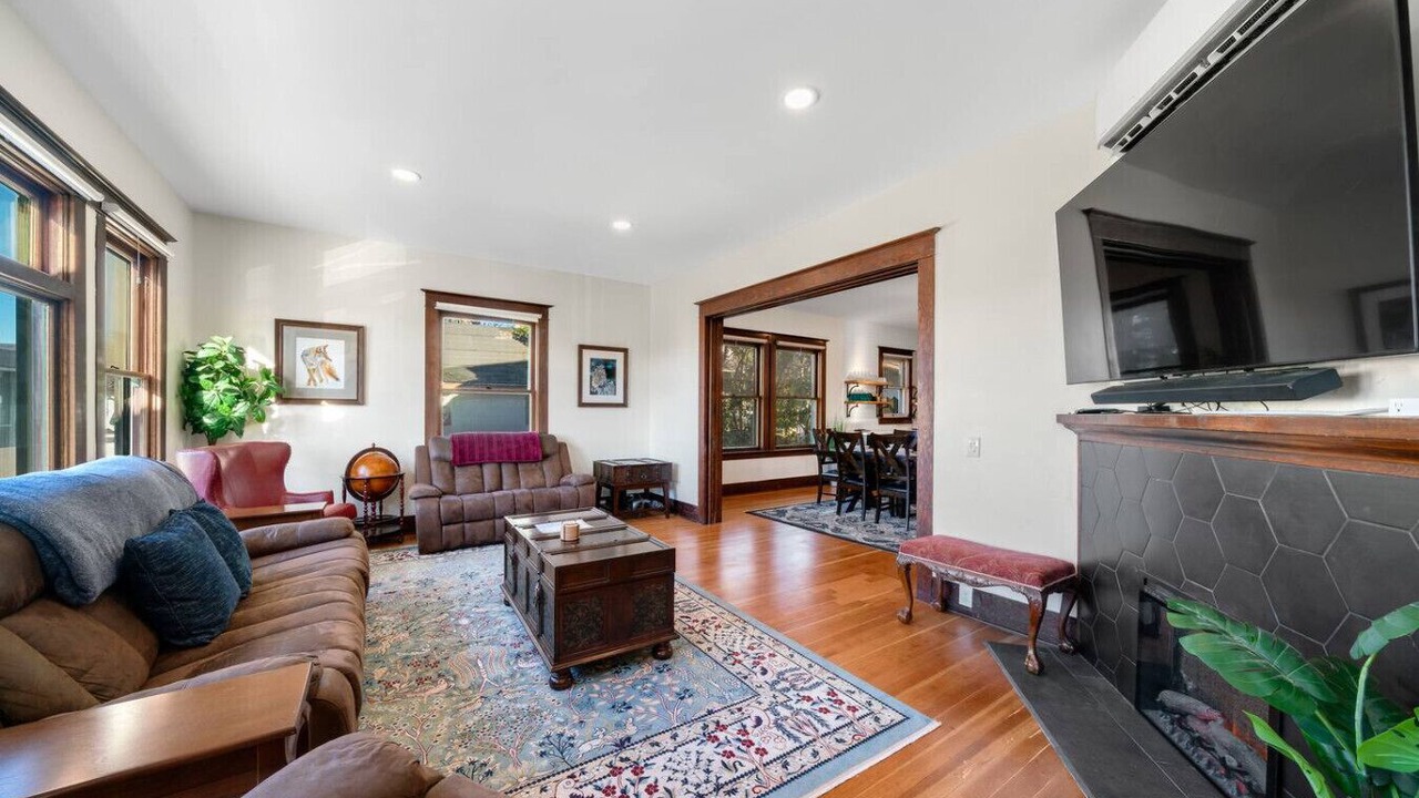 Photo of Livingroom in Sandy