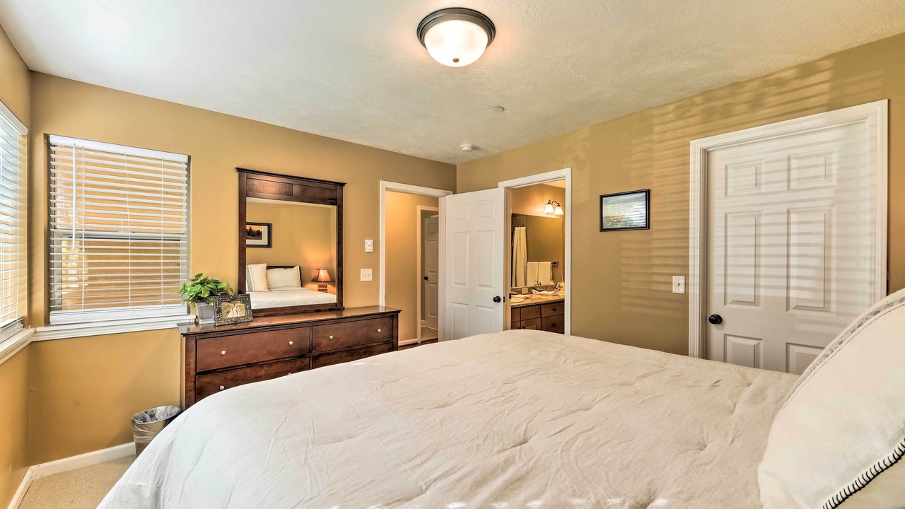 Photo of Bedroom in Sage Hen
