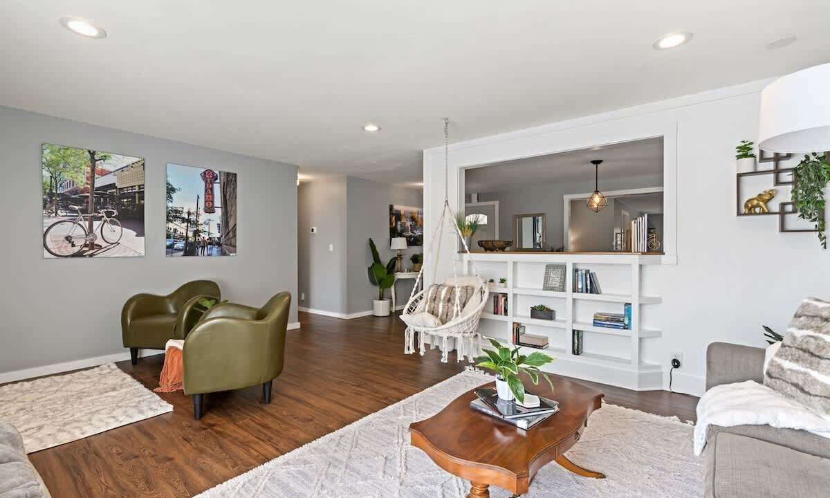 Photo of Livingroom in Sunset