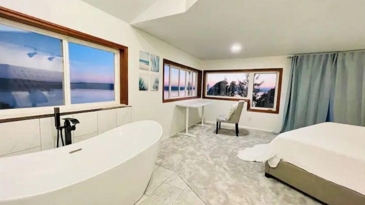 Photo of Bedroom in Fox Island