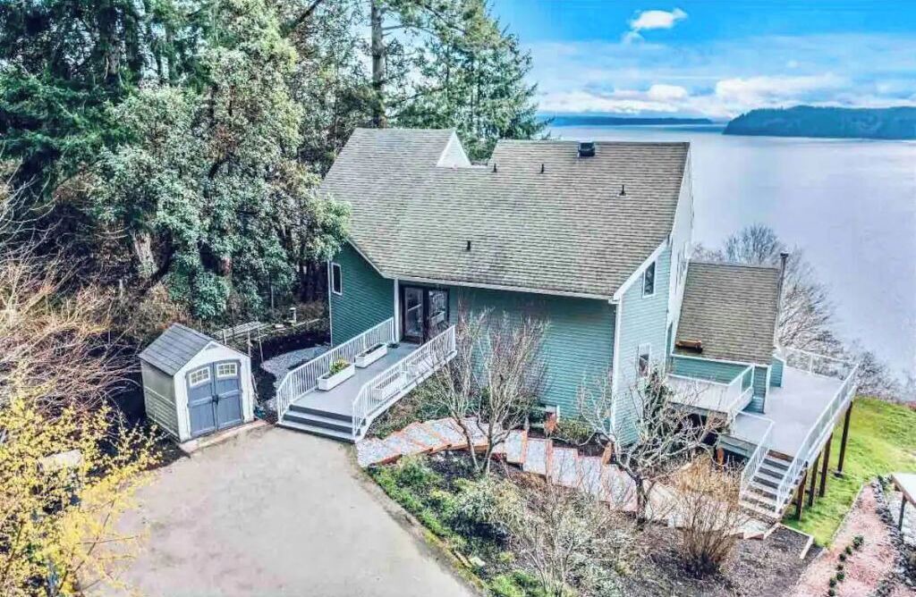 Photo of Outdoor in Fox Island