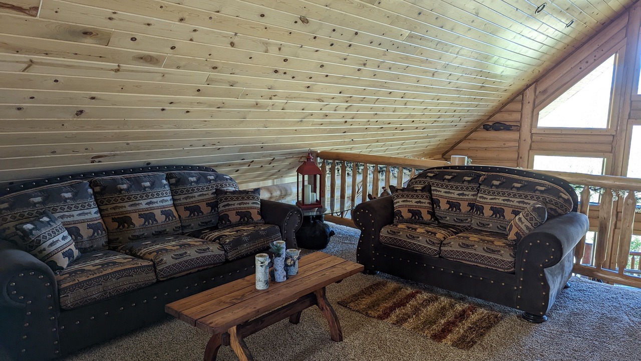 Photo of Livingroom in Thatcher