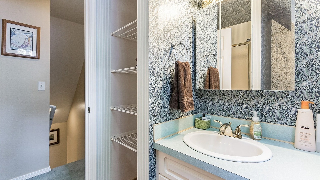 Photo of Bathroom in Enumclaw