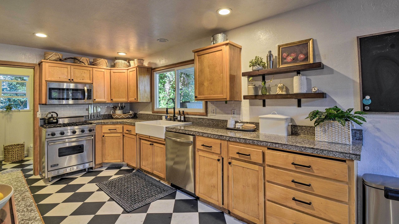 Photo of Kitchen in Lakebay