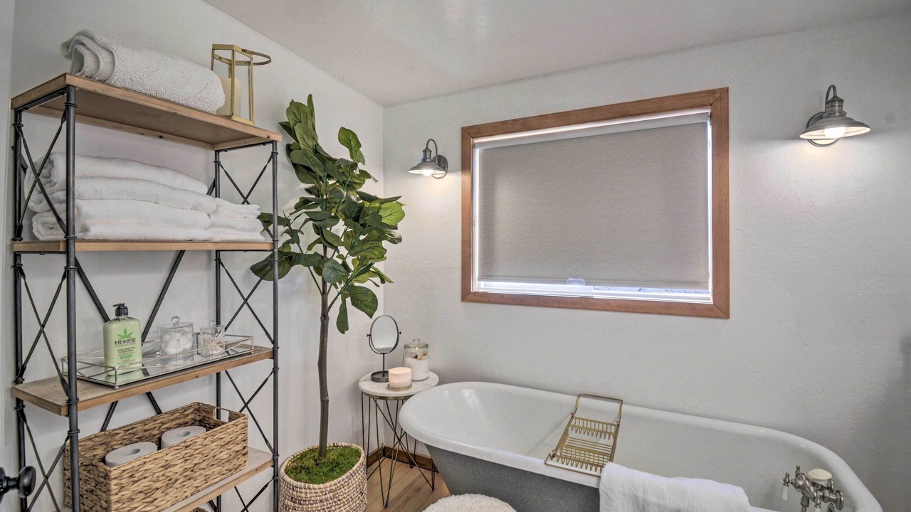 Photo of Bathroom in Lakebay