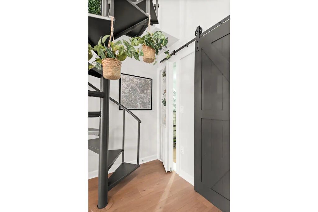 Photo of Others in Rutledge Hill