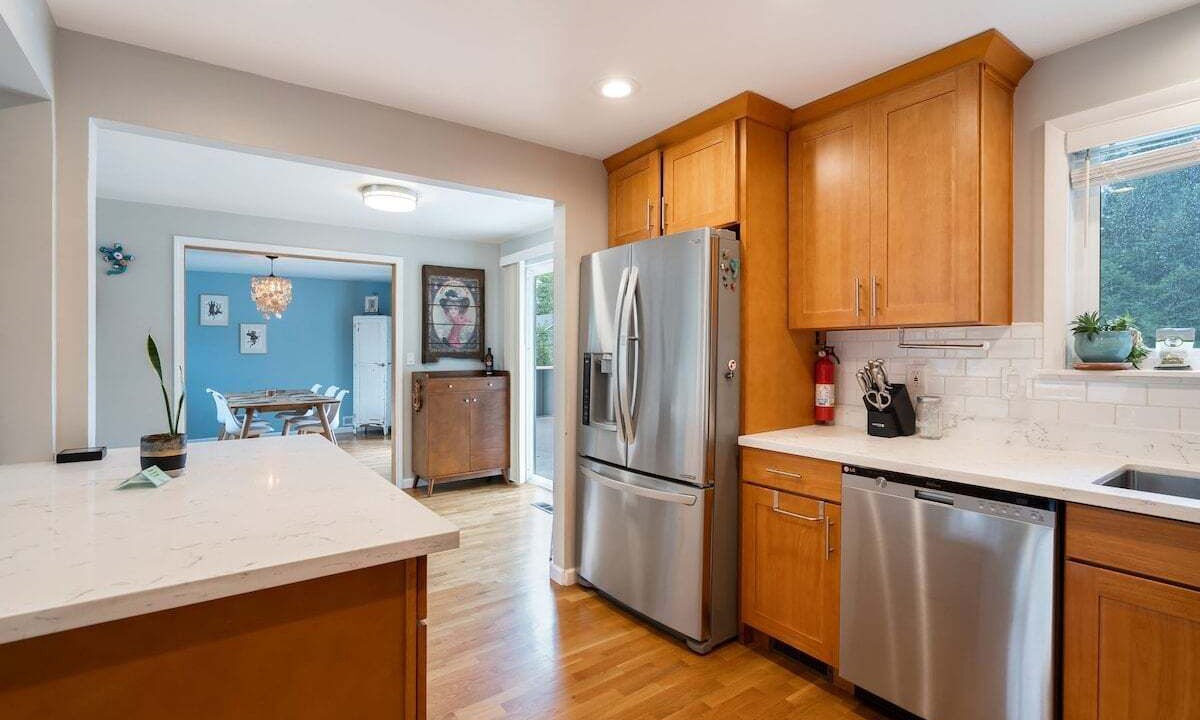 Photo of Kitchen in Shoreline