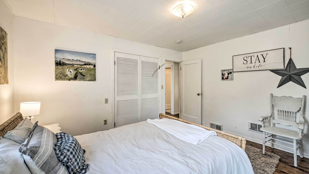 Photo of Bedroom in Union Hill-Novelty Hill