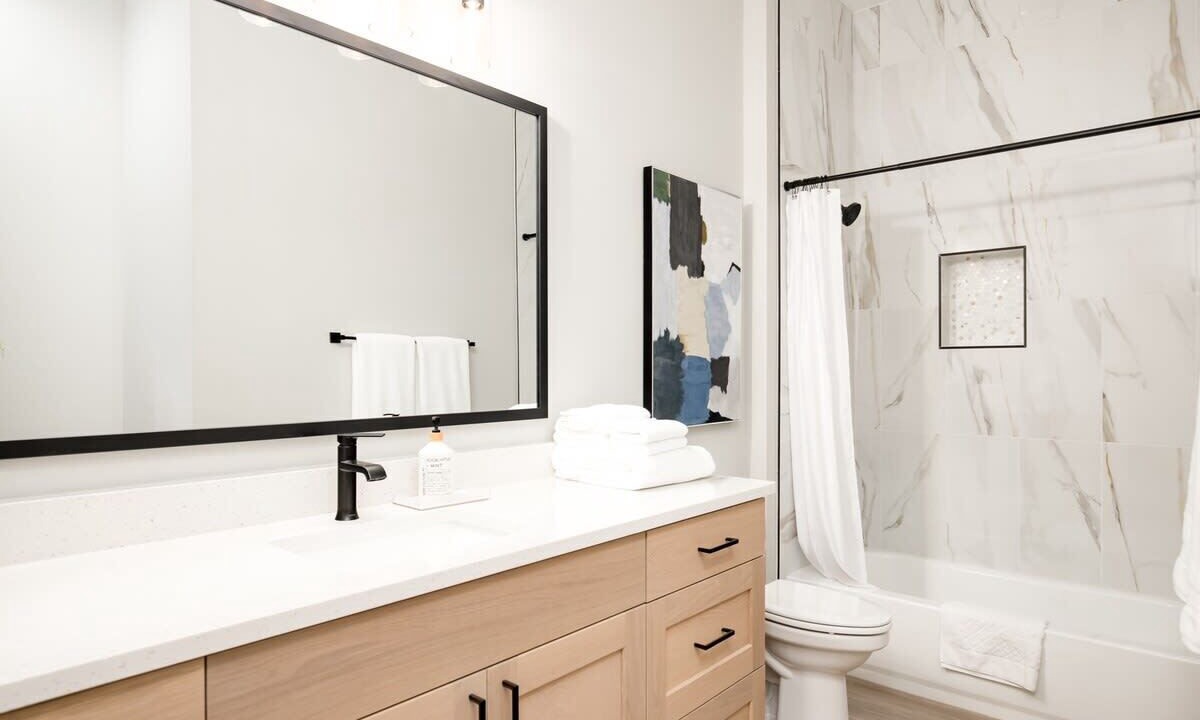 Photo of Bathroom in Hurricane