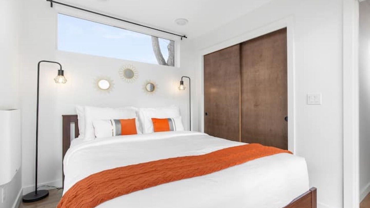 Photo of Bedroom in Minor