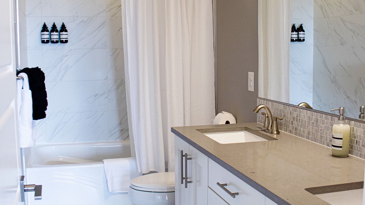 Photo of Bathroom in West Lake Stevens