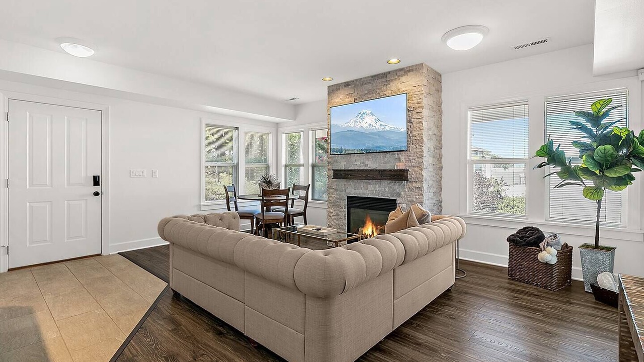 Photo of Livingroom in North End