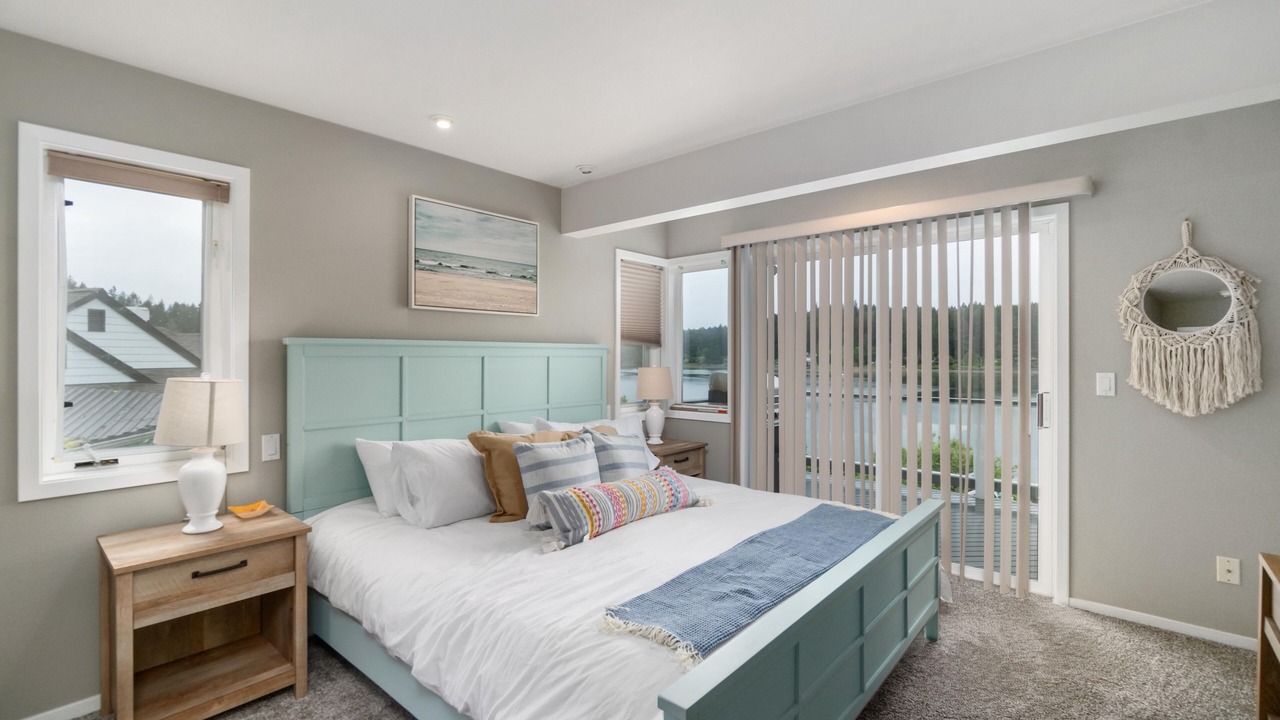 Photo of Bedroom in Longbranch