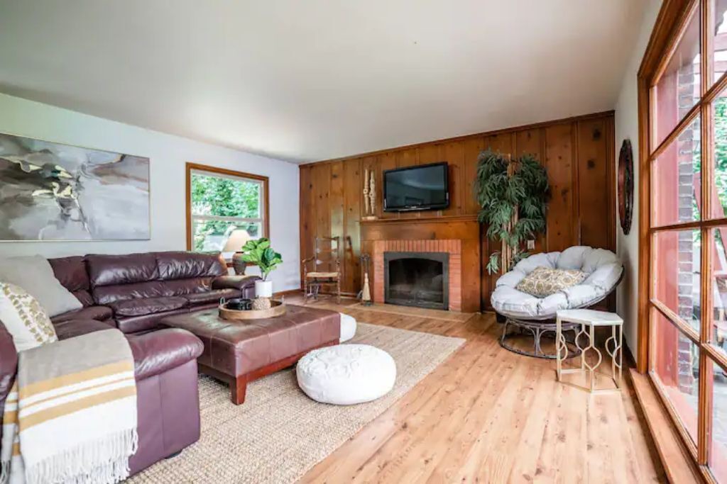 Photo of Livingroom in Lakewood