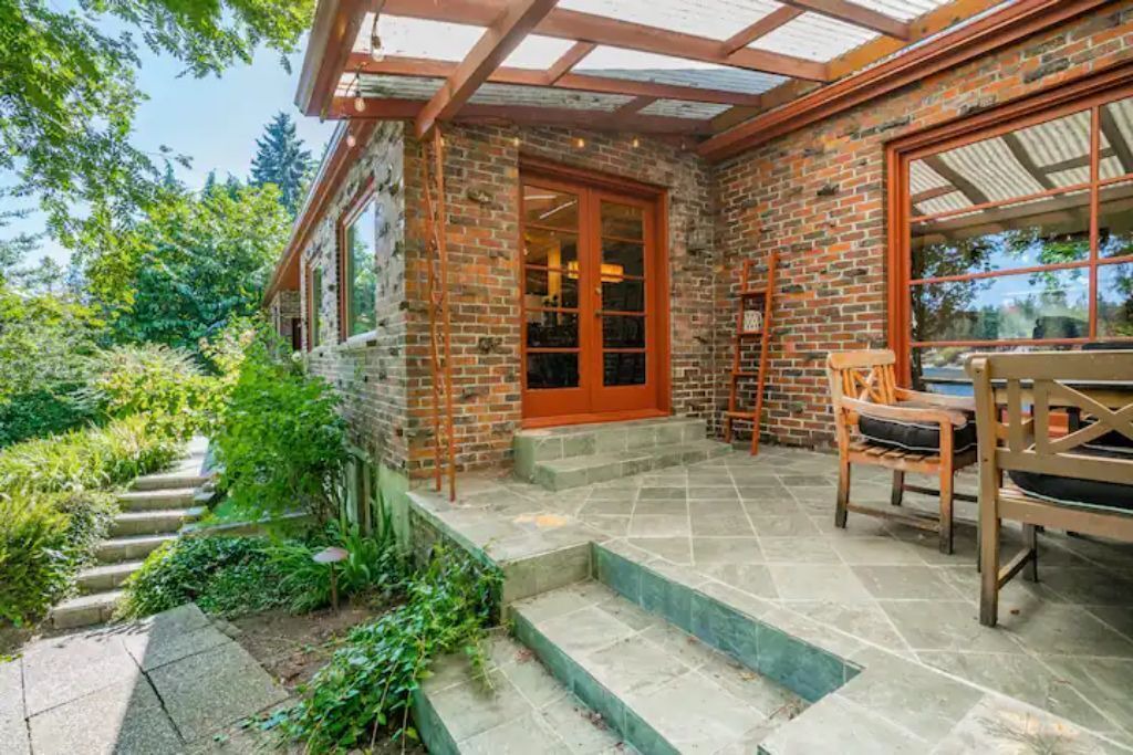 Photo of Patio Balcony in Lakewood