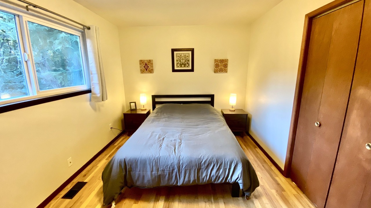 Photo of Bedroom in Collins View
