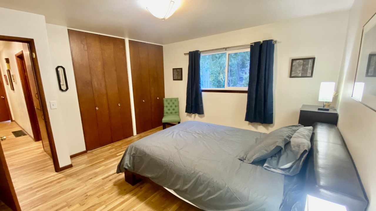 Photo of Bedroom in Collins View