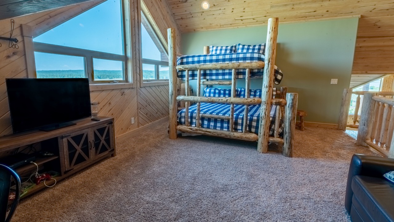 Photo of Bedroom in Island Park