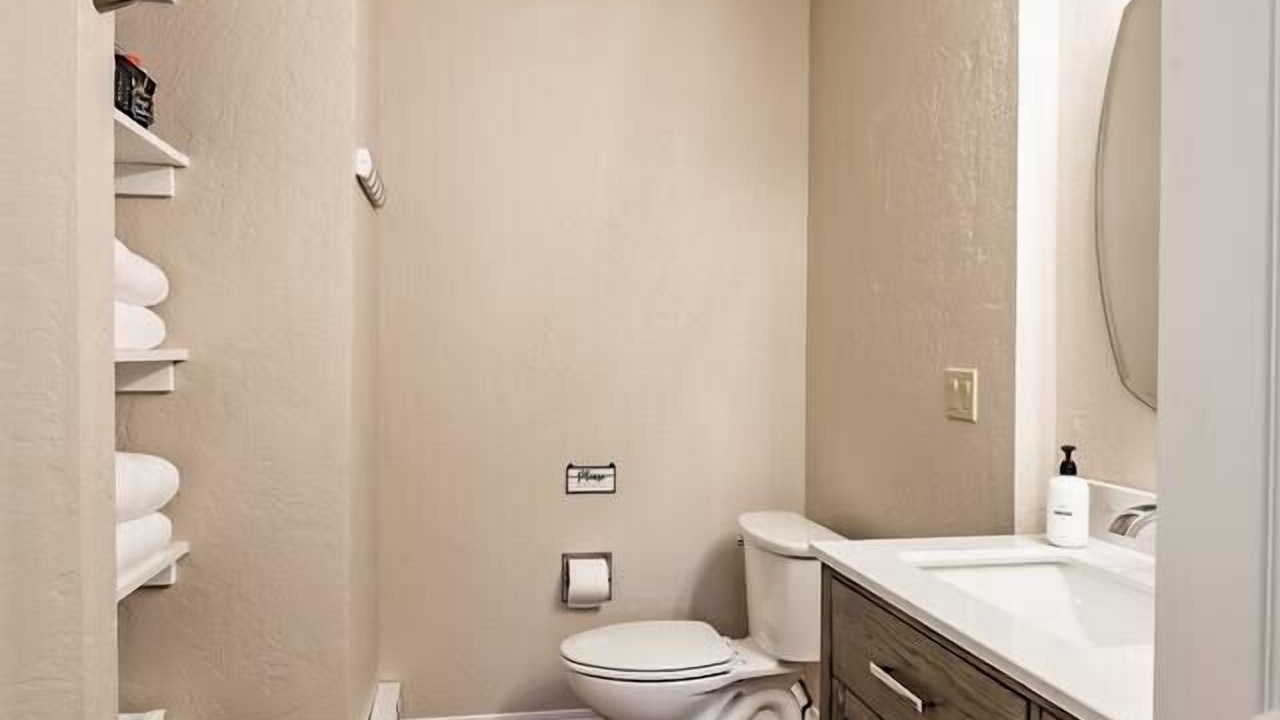 Photo of Bathroom in Ellensburg