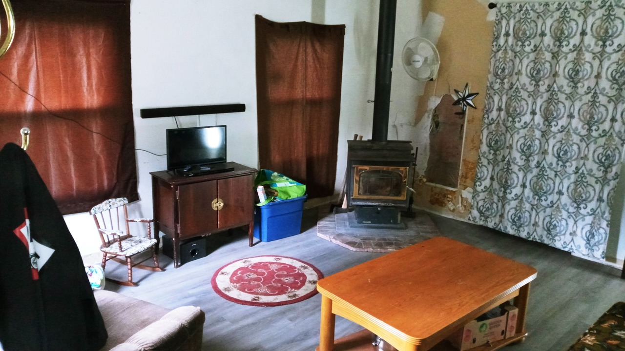 Photo of Livingroom in Wellpinit