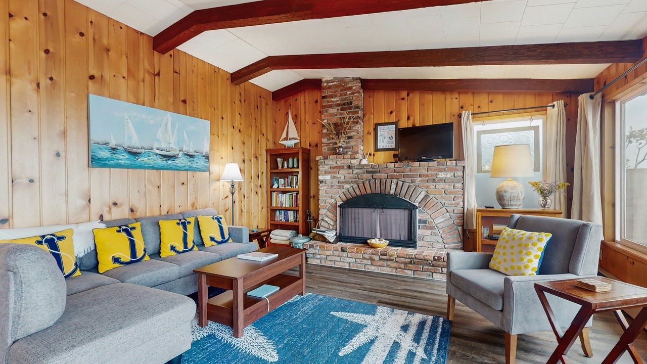 Photo of Livingroom in Birch Bay