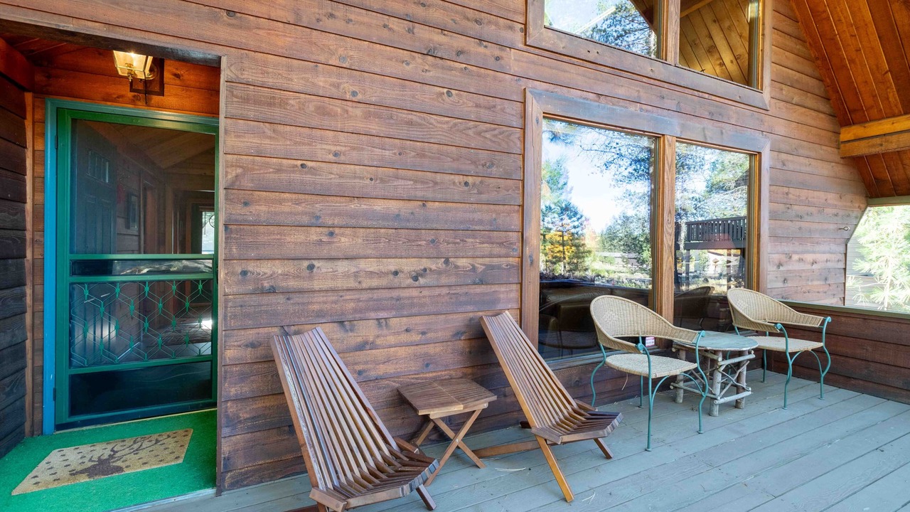 Photo of Patio Balcony in Sunriver