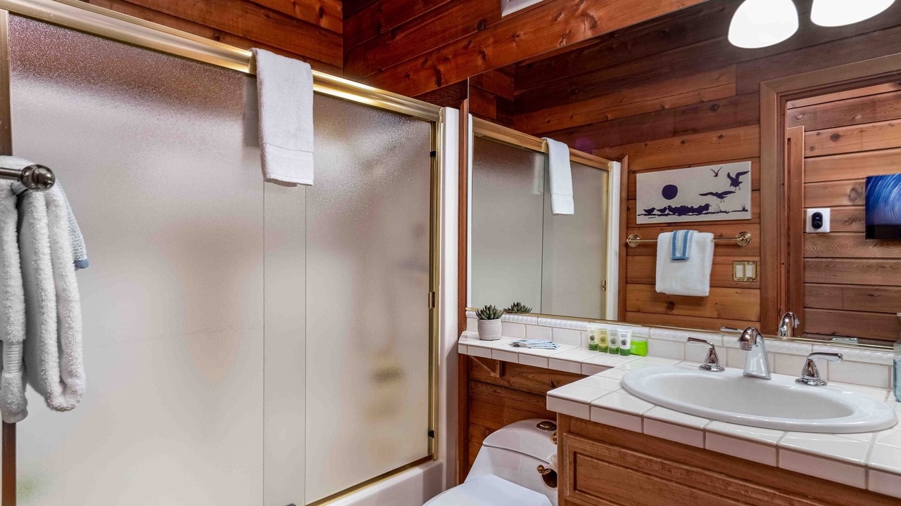 Photo of Bathroom in Sunriver