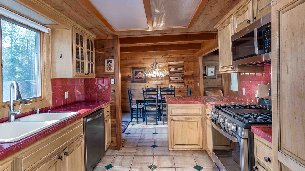 Photo of Kitchen in Sunriver