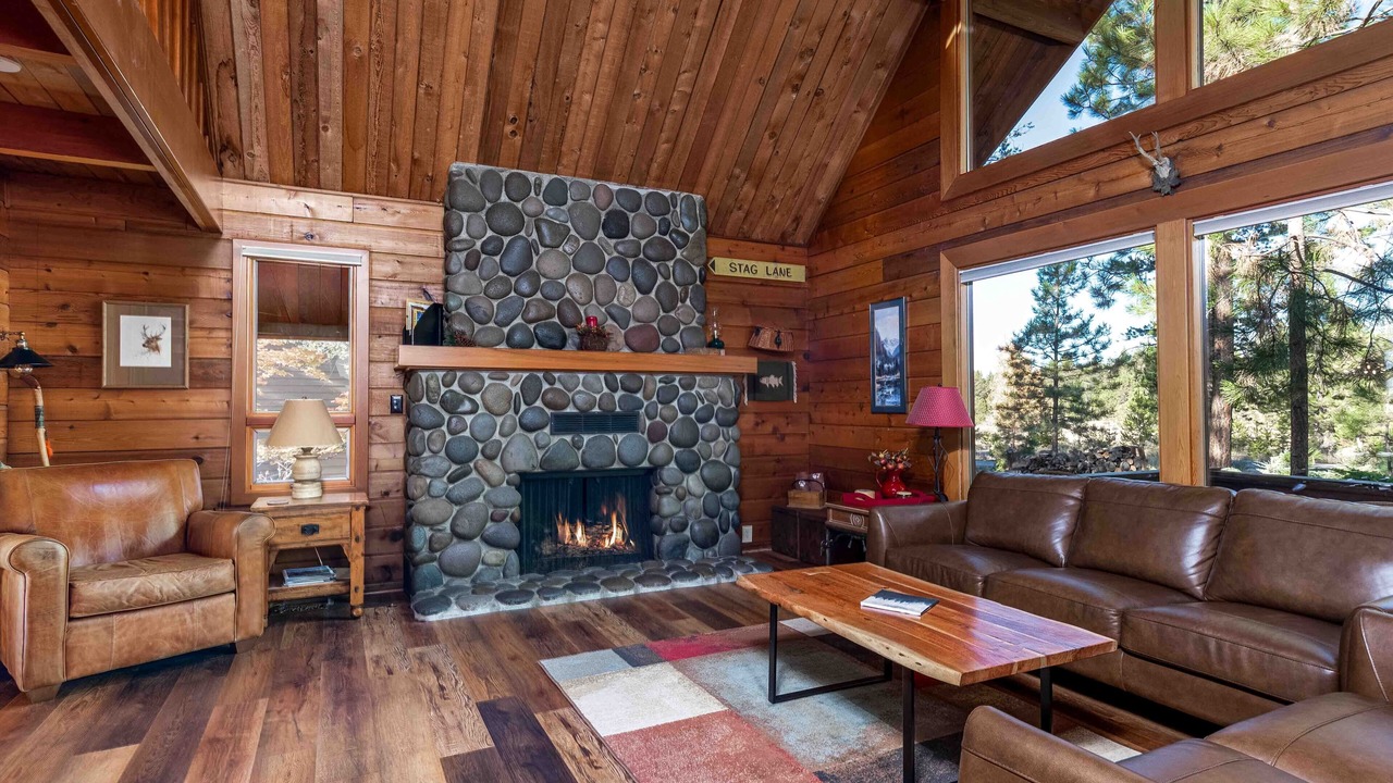 Photo of Livingroom in Sunriver
