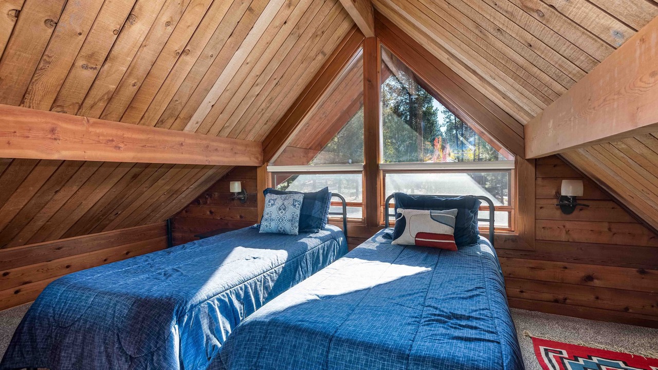 Photo of Bedroom in Sunriver
