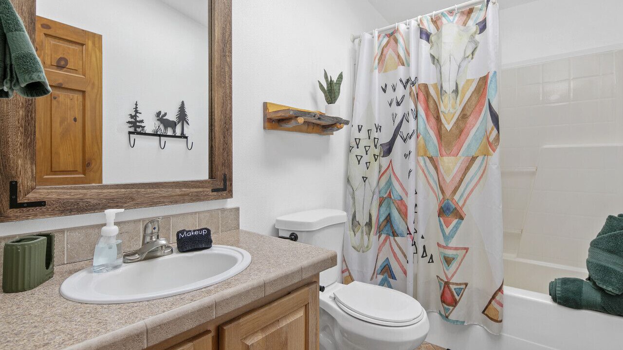 Photo of Bathroom in Donnelly