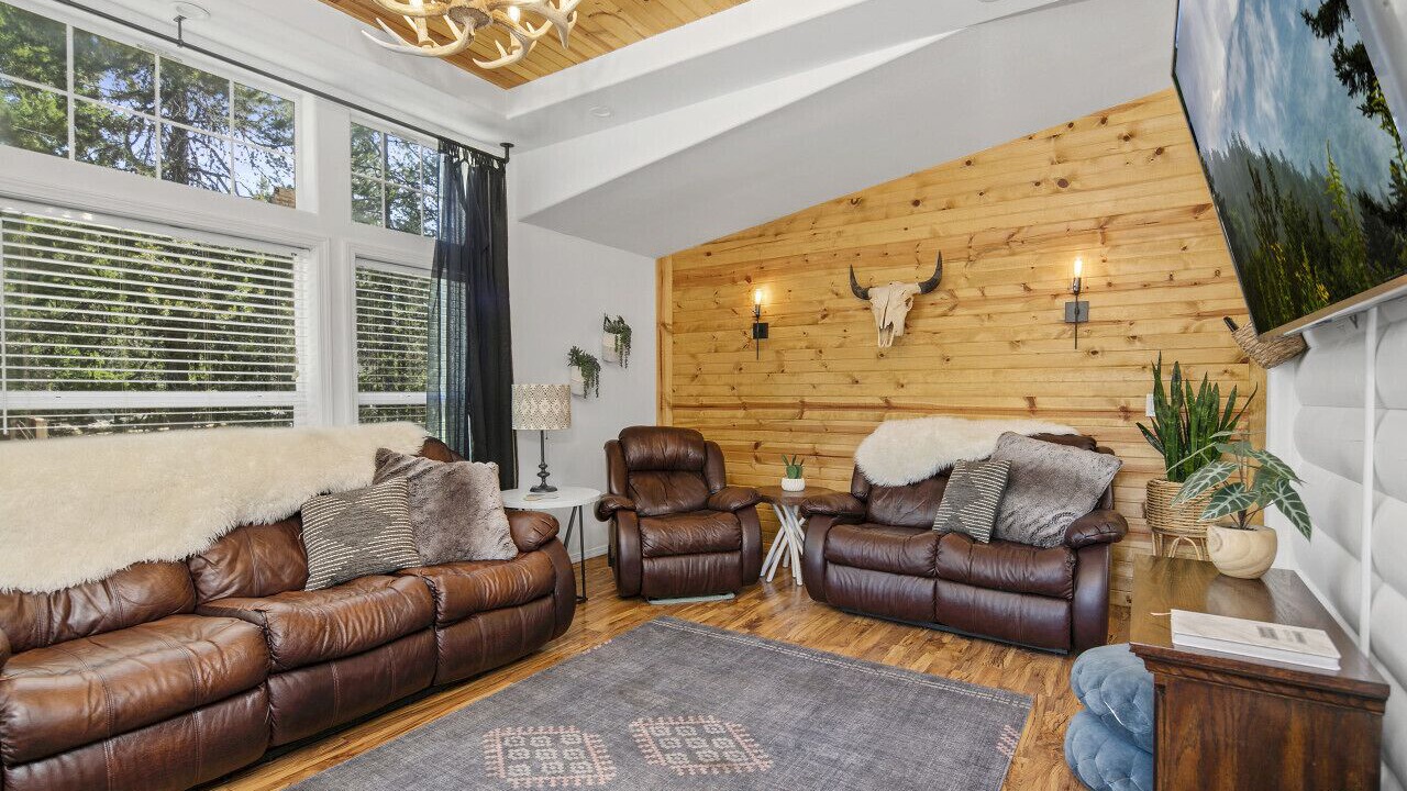 Photo of Livingroom in Donnelly