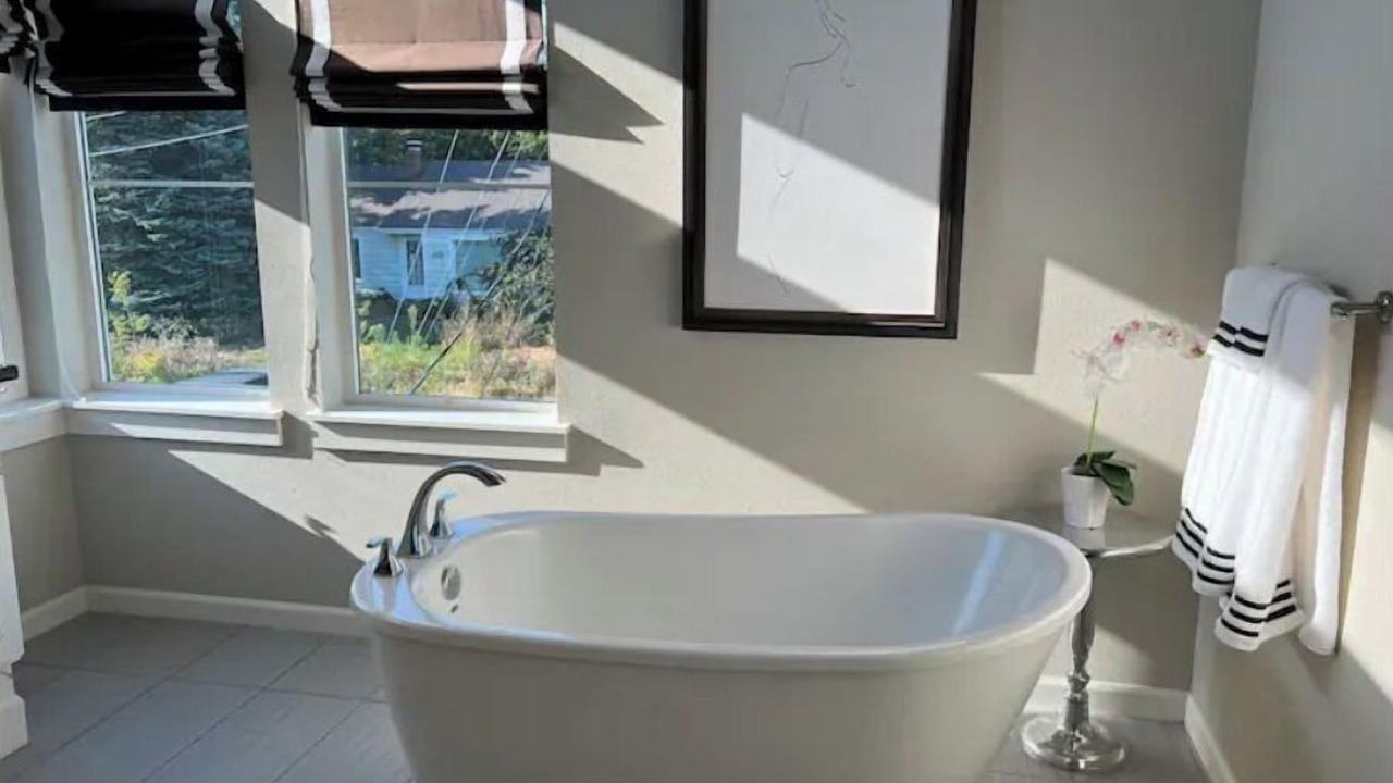 Photo of Bathroom in Sumner