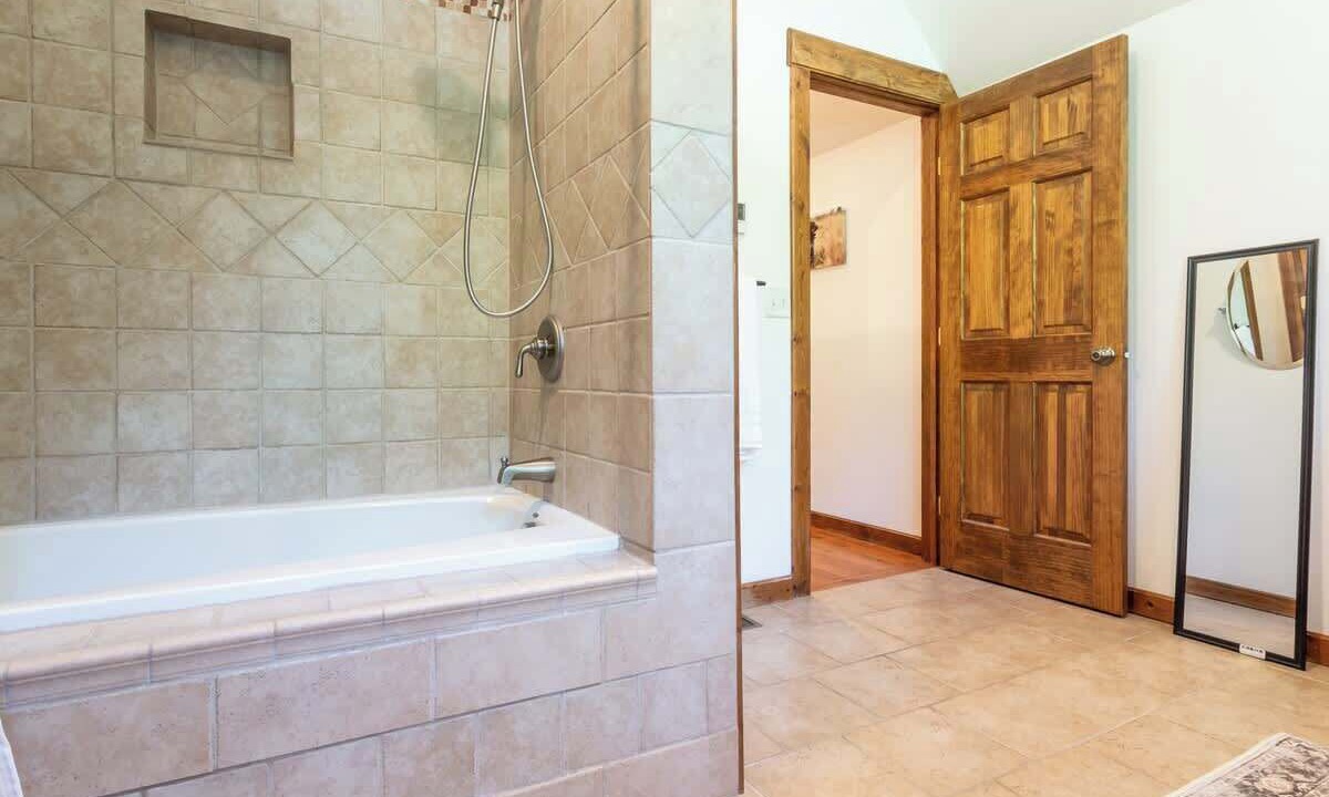 Photo of Bathroom in Glacier