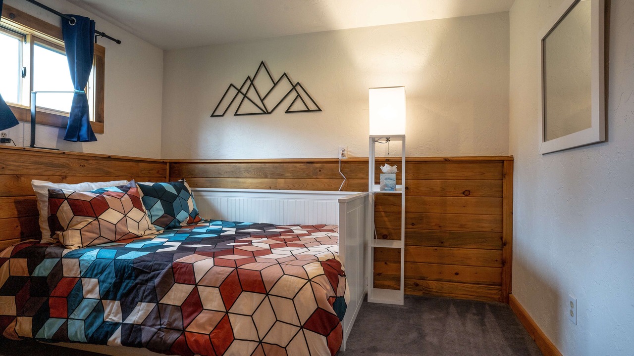 Photo of Bedroom in Victor