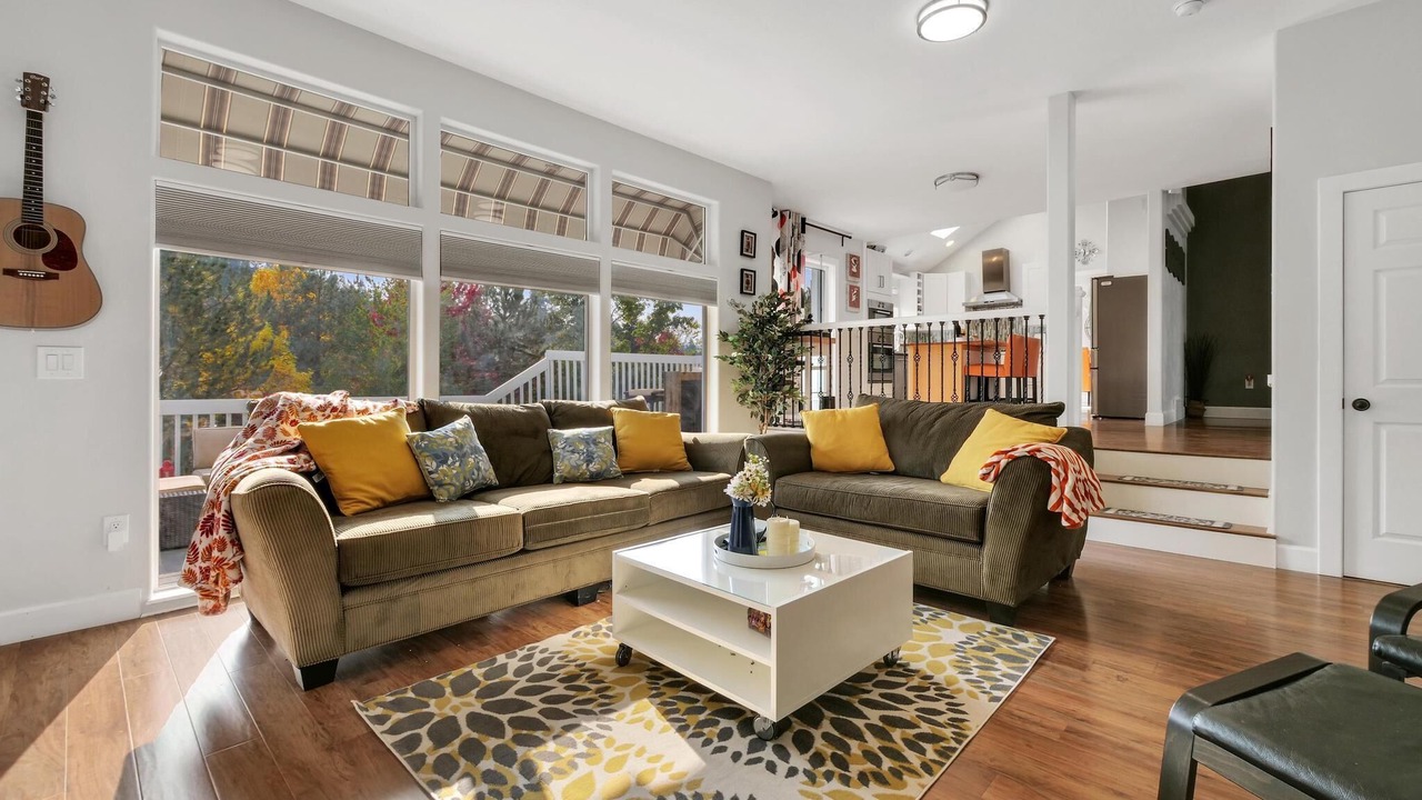 Photo of Livingroom in Veradale