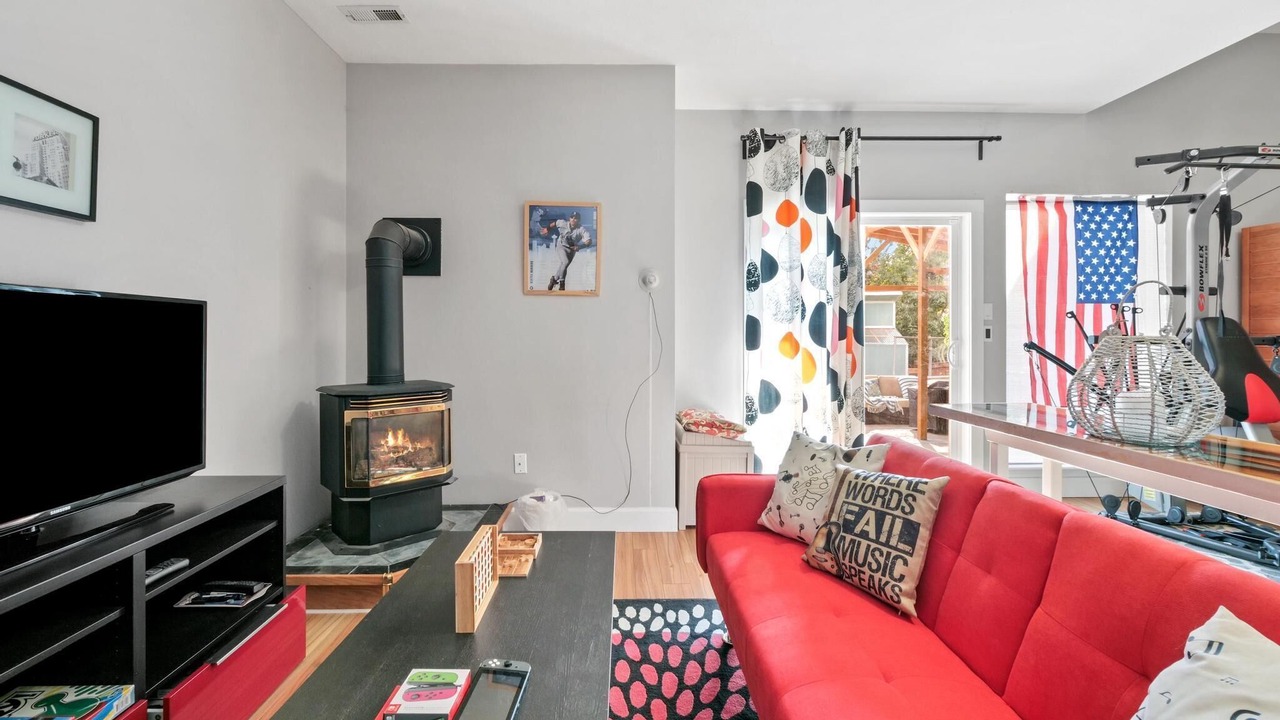 Photo of Livingroom in Veradale