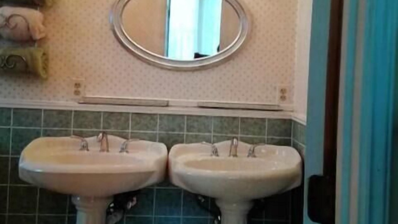 Photo of Bathroom in Clinton