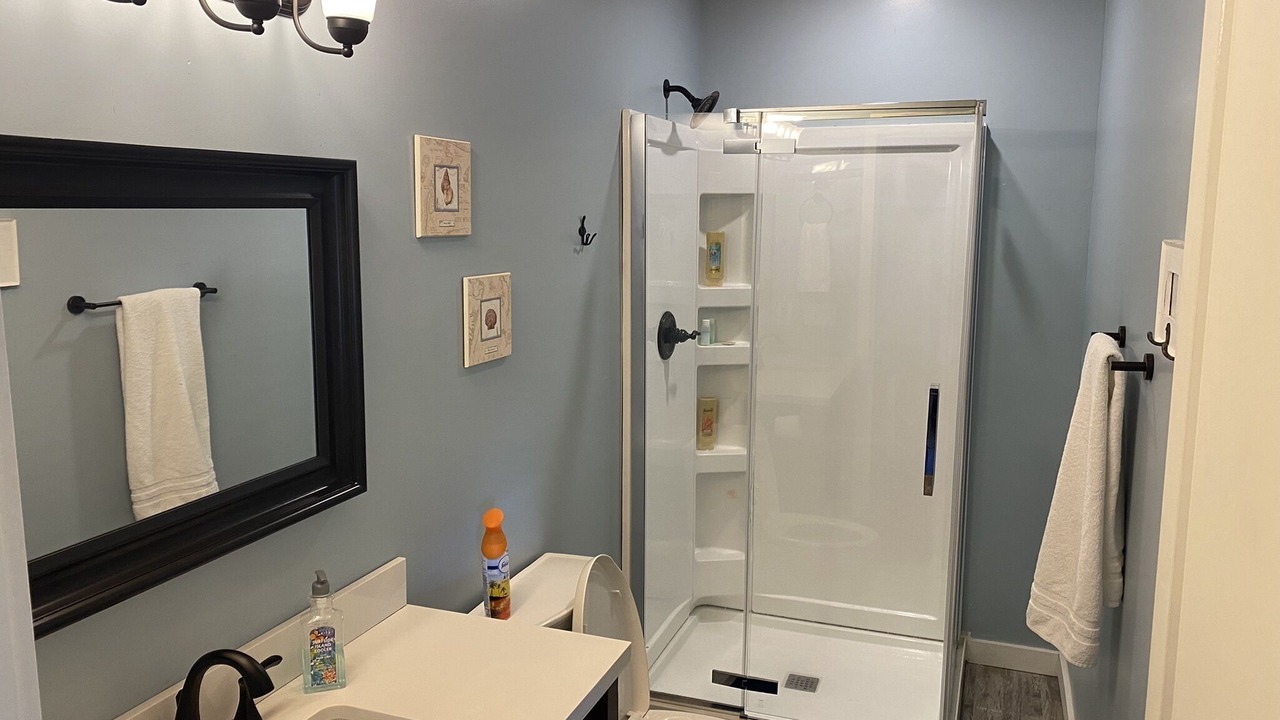 Photo of Bathroom in Point Roberts