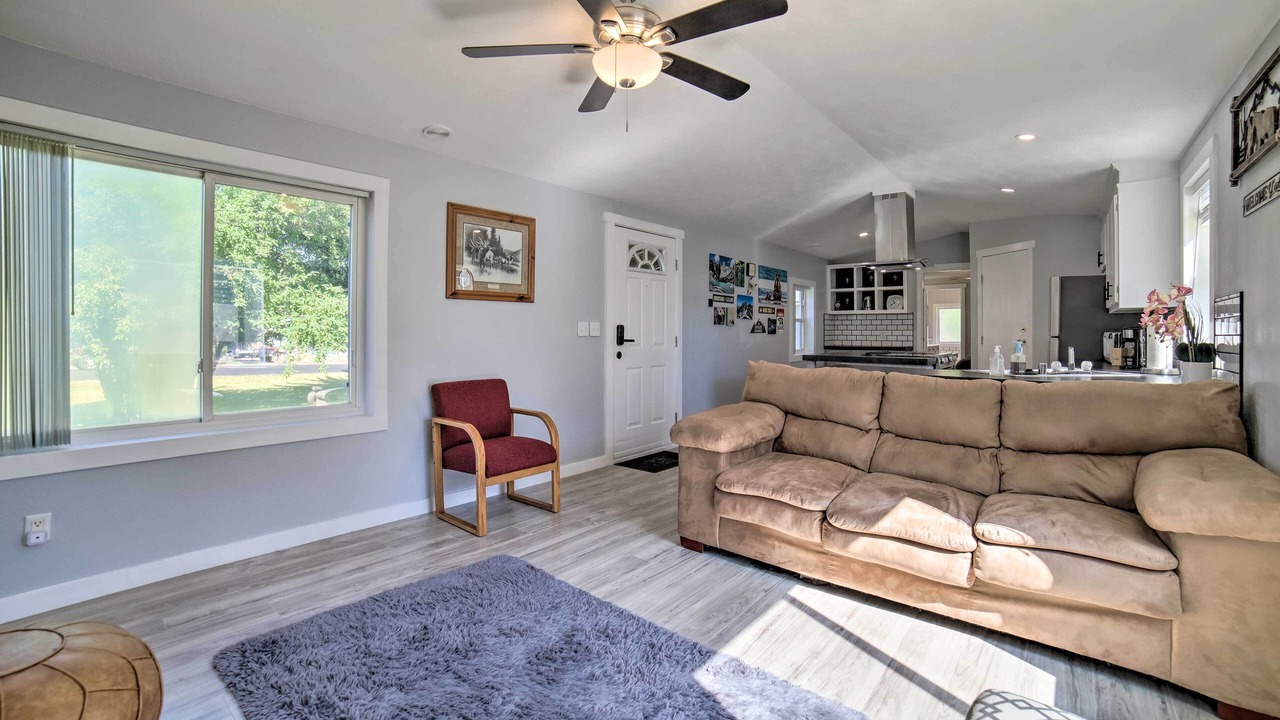 Photo of Livingroom in Ashton