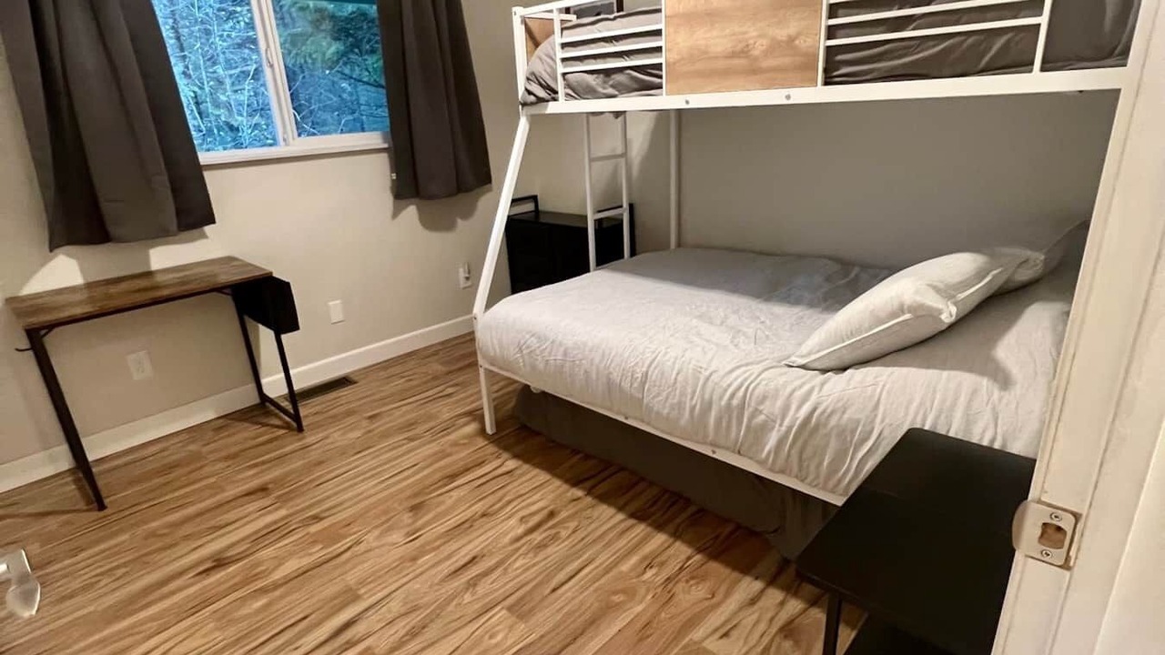 Photo of Bedroom in Mason County