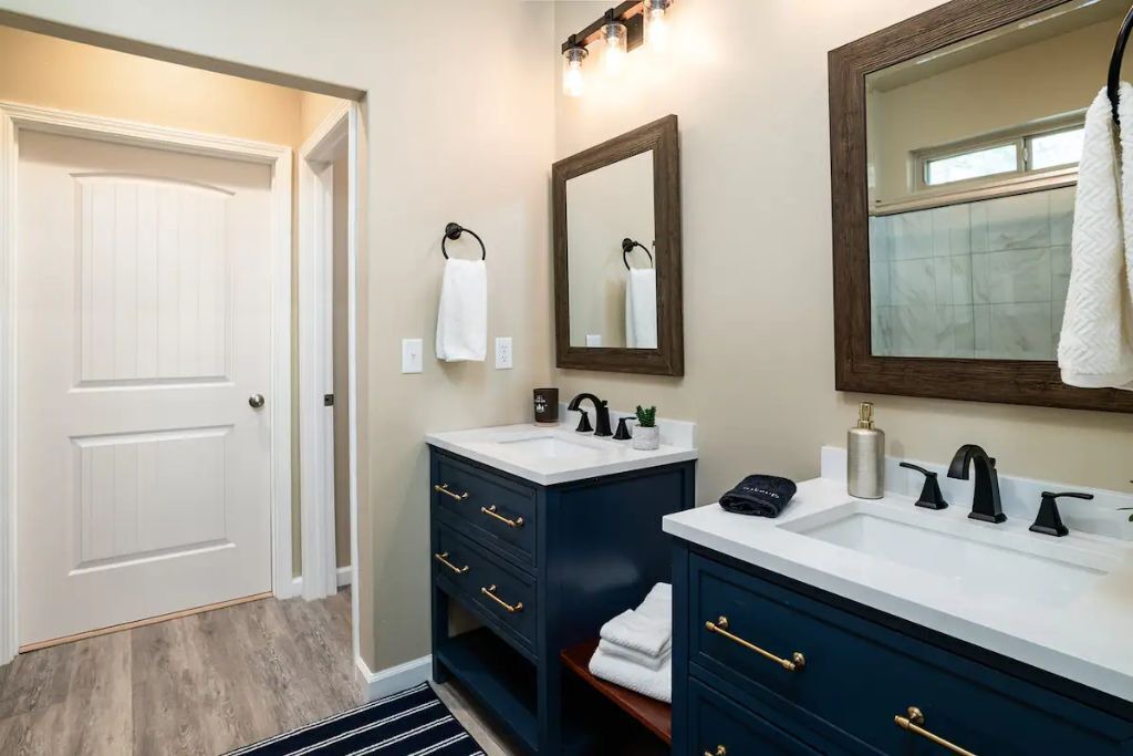 Photo of Bathroom in Garden Valley