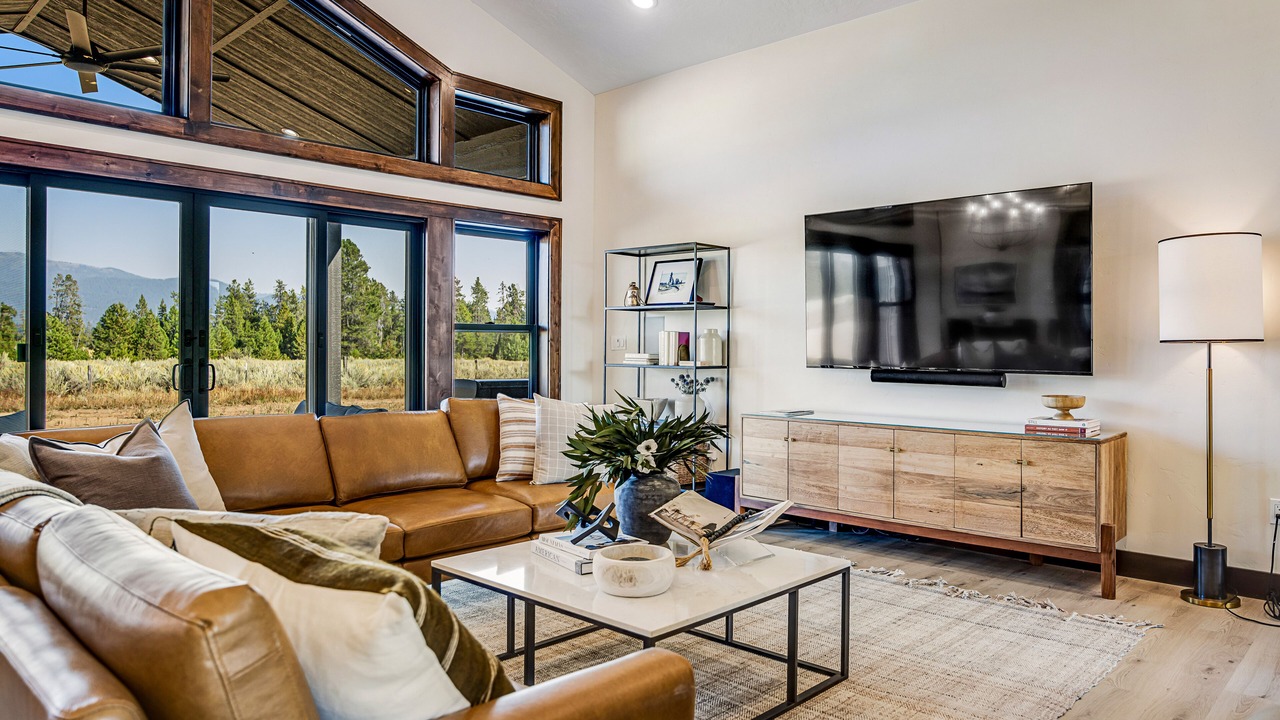 Photo of Livingroom in McCall