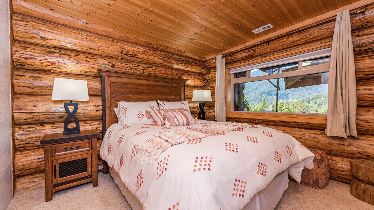 Photo of Bedroom in Port Angeles