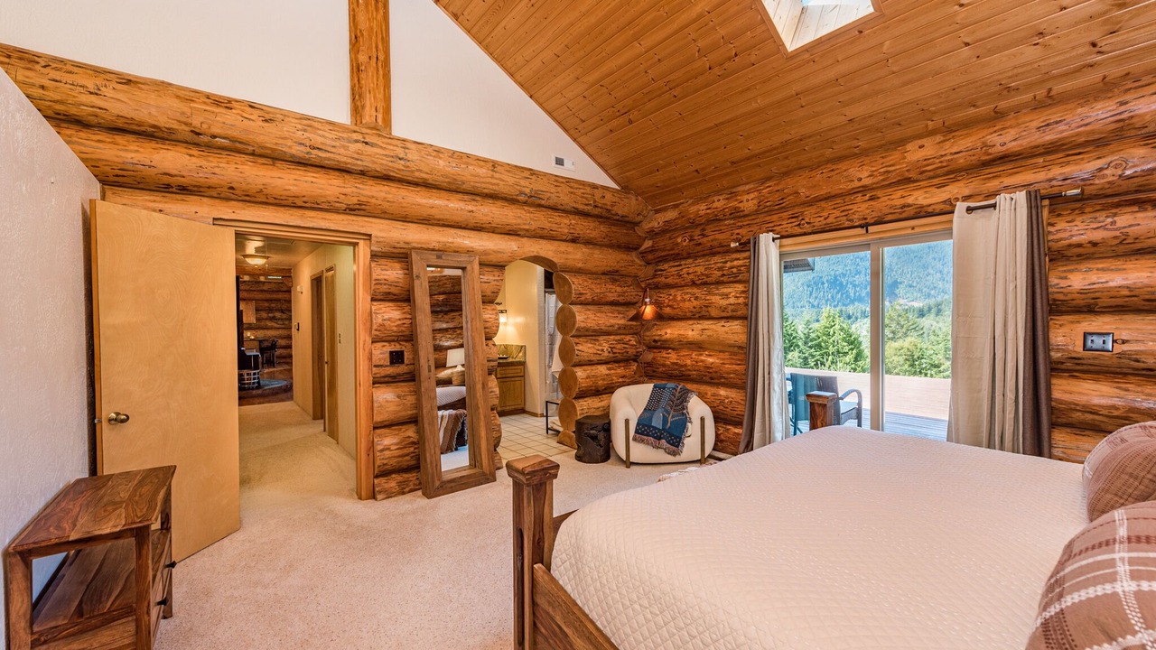 Photo of Bedroom in Port Angeles