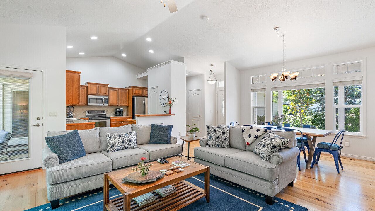 Photo of Livingroom in Garden City