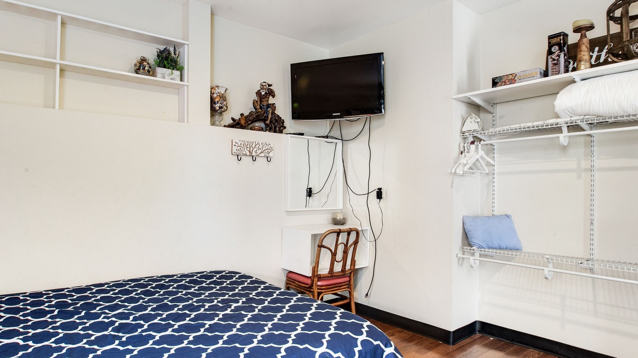Photo of Bedroom in Mid-Beacon Hill