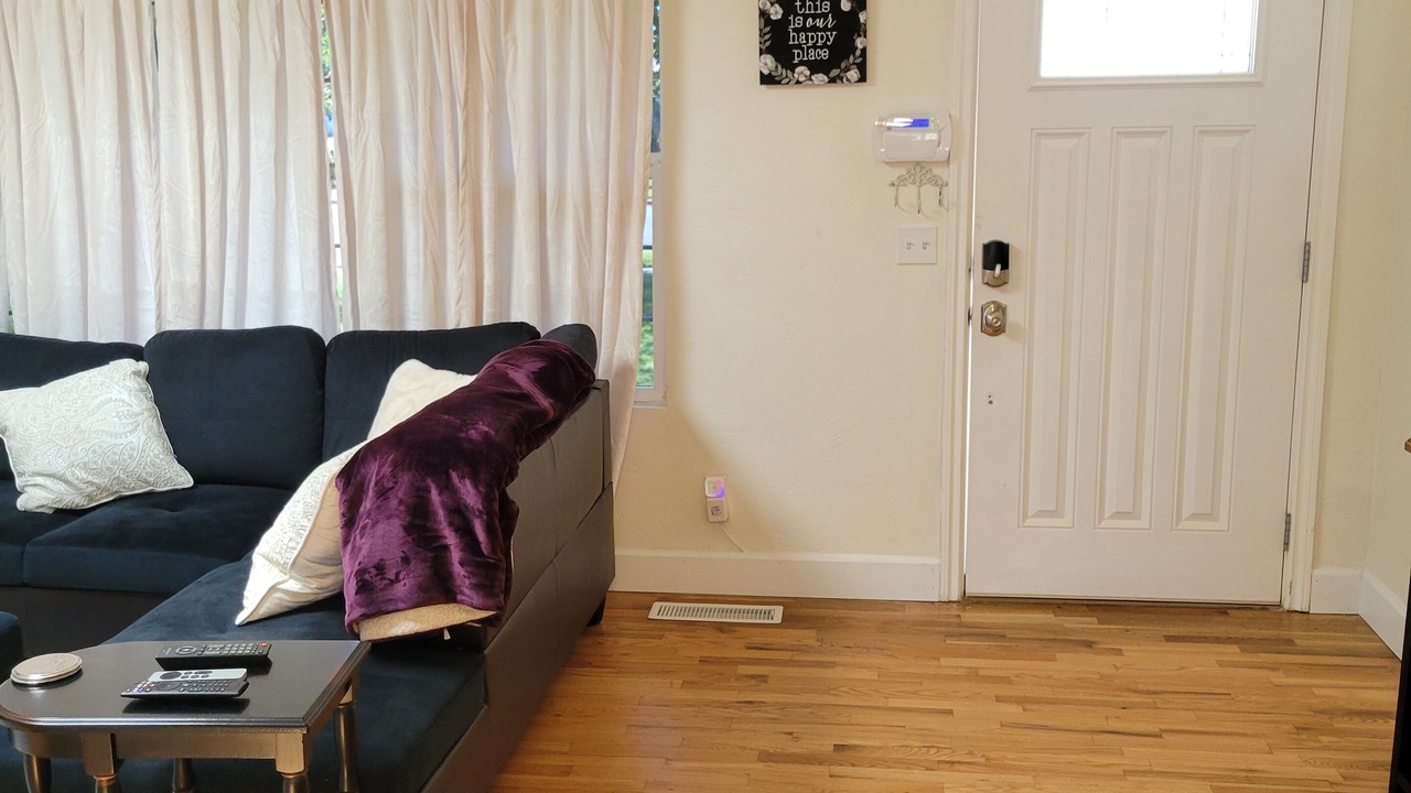 Photo of Livingroom in Medford